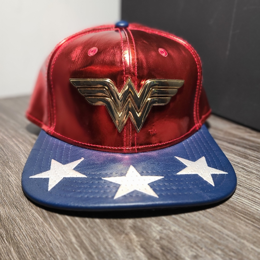 Wonder Woman Shiny Snapback Hat
